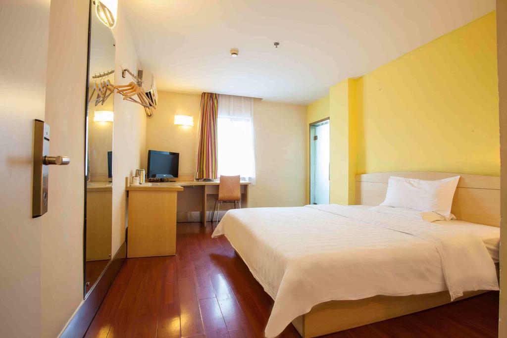 7 Days Inn Meizhou Jiangnan Kedu Commercial Plaza Habitación foto